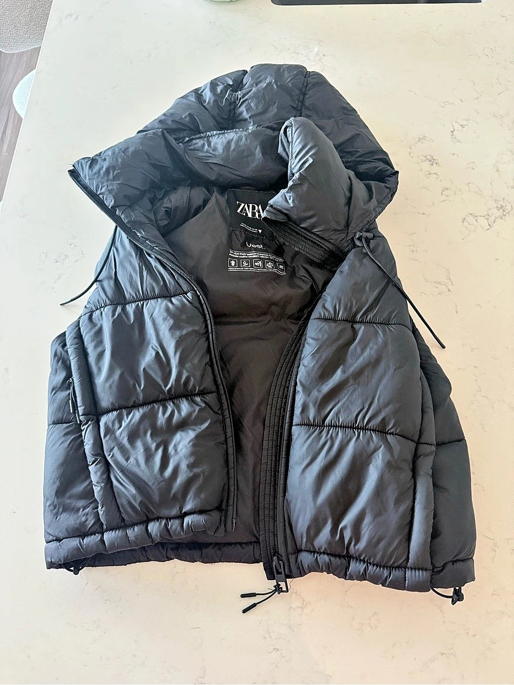 Zara TRF Heat PWR Puffer Vest Black